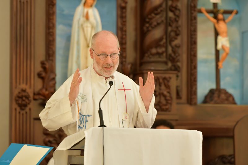 Damian Howard s.j.: “Los jesuitas siempre estamos pensando (soñando) y construyendo un futuro social diferente”.